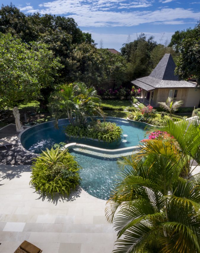4BR Heritage Villa with Lush Tropical Gardens